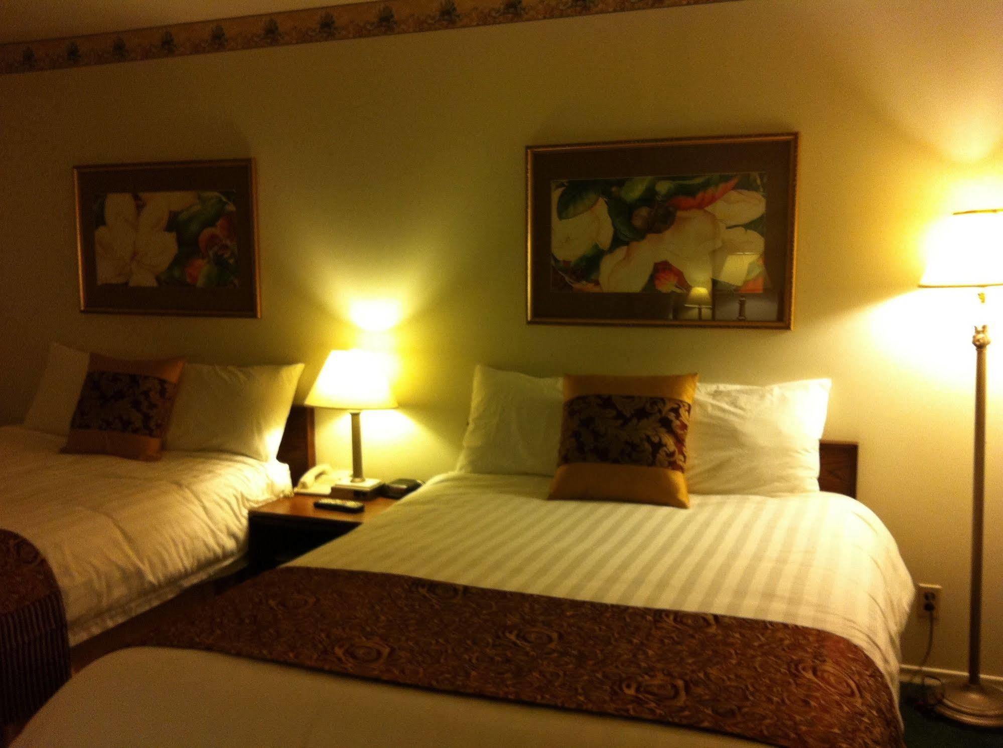 Redwood Motor Inn Brandon Luaran gambar